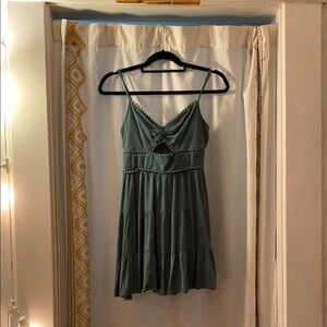 Elegant Green Sleeveless Dress